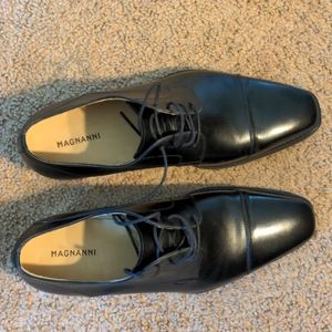 Men's SHARP Magnanni Dress Shoes 8.5 Wide